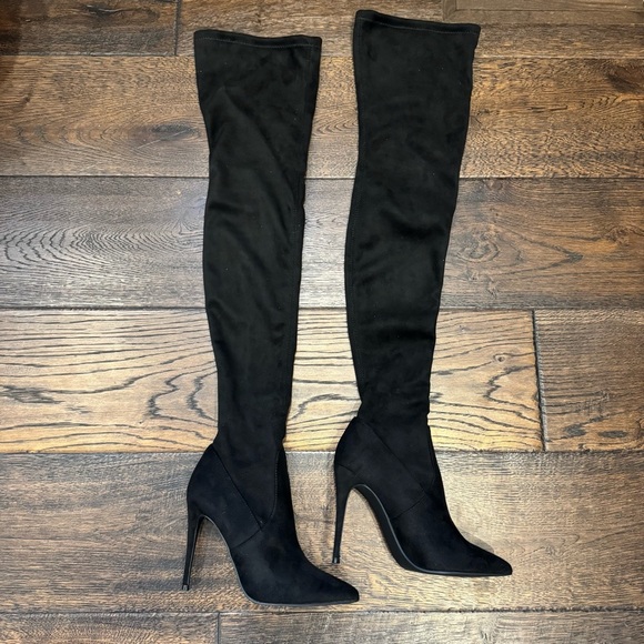 Steve Madden Dominique Black Thigh High Boot - Picture 4 of 10